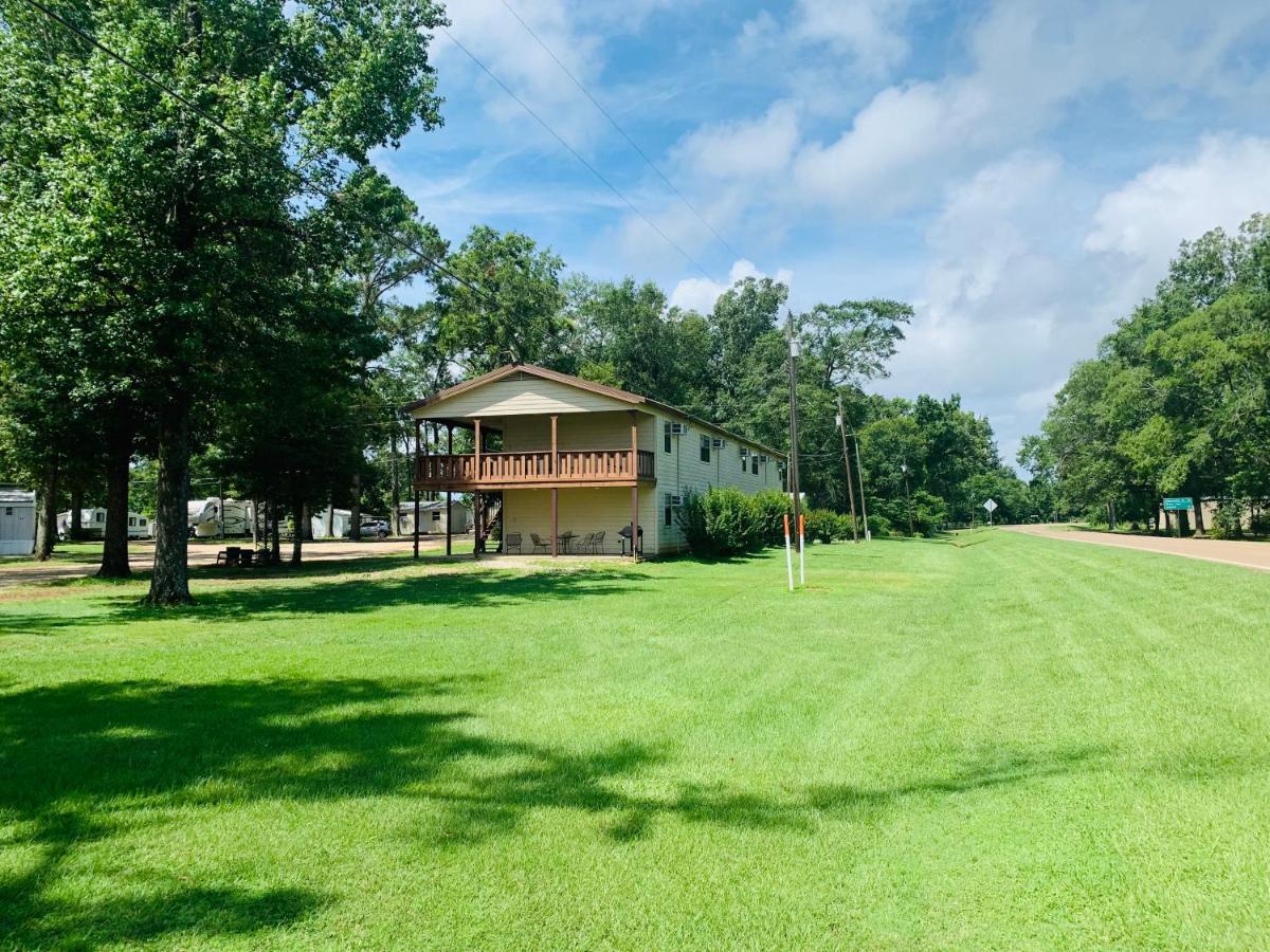 Holly Park Marina 호텔 Milam 외부 사진